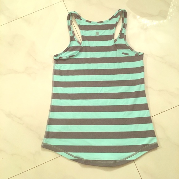 lululemon athletica Tops - EUC Lululemon Tank
